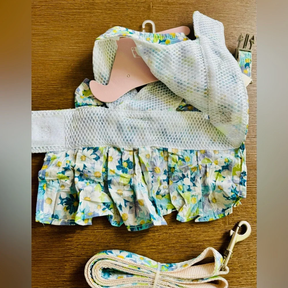 NWT Zichen Dress for Pet White Blue Purple Green with Leash